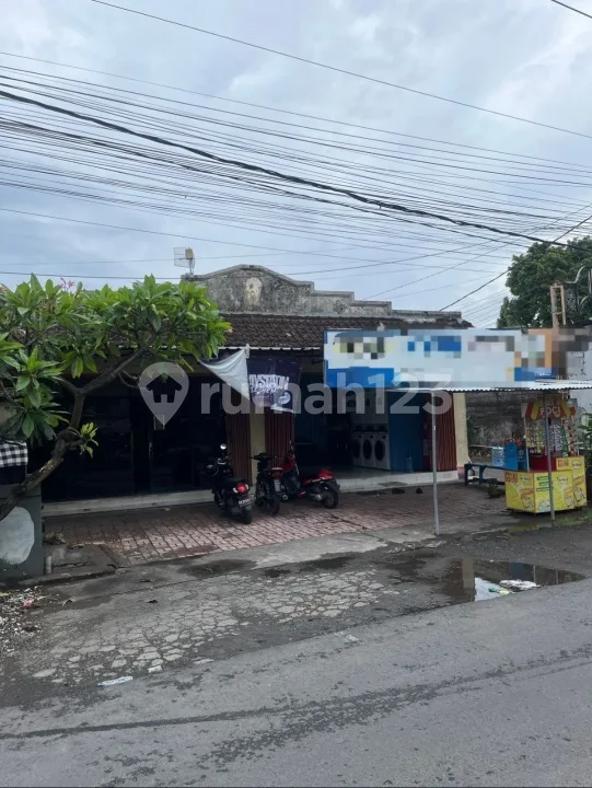 Dijual Toko 2 Blok Lokasi Pinggir Jalan Utama Tegal Wangi Sesetan Denpasar Selatan - Image 1 of 4