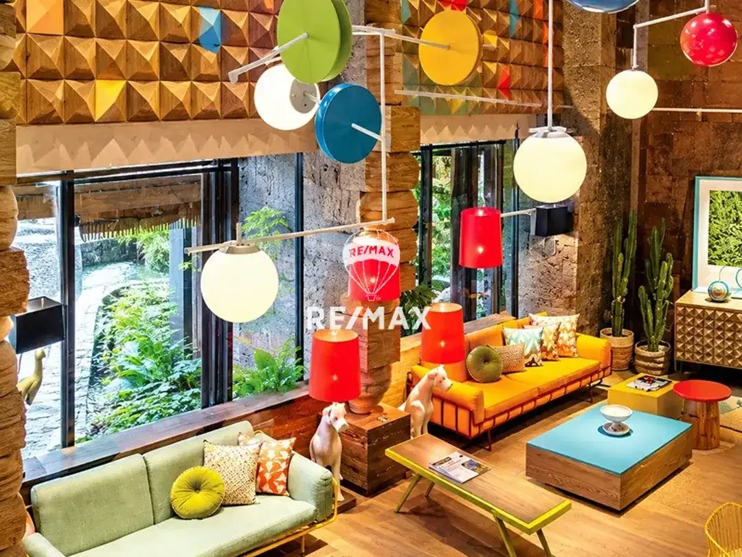 DIJUAL HOTEL MEWAH DI DAERAH SEMINYAK BALI - Image 2 of 10