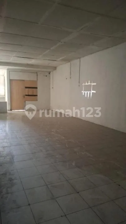 8 Unit Ruko 3 Lantai di Jalan Utama Imam Bonjol - Image 2 of 4