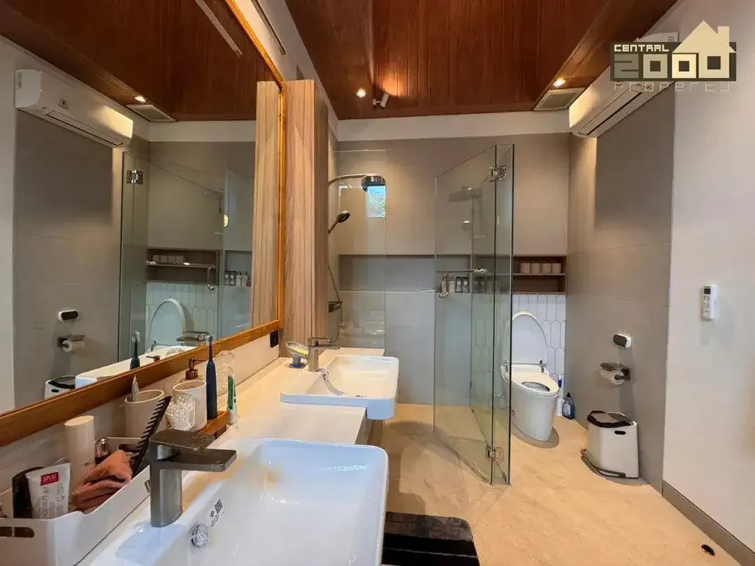 Modern Luxury Smart Home in Seminyak – Private Lift & Gym - Image 8 of 10