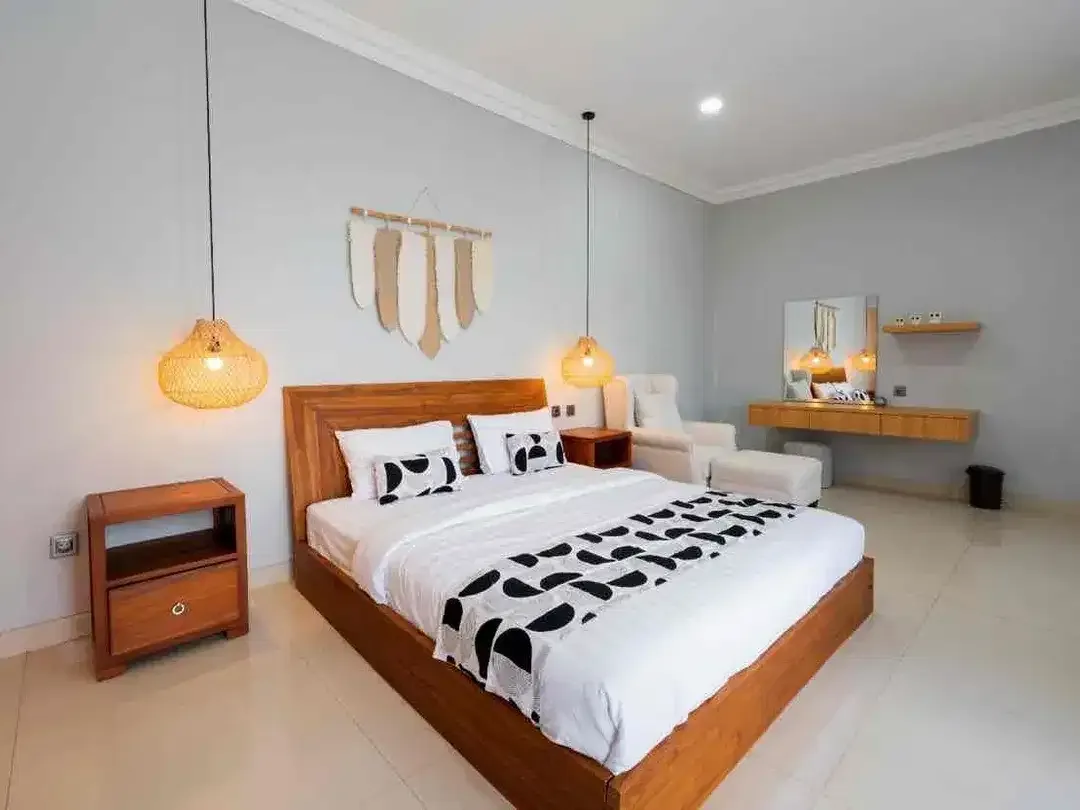 LUXURIOUS 3-STOREY FREEHOLD VILLA WITH POOL & BALCONY – JIMBARAN, BALI - Image 9 of 10