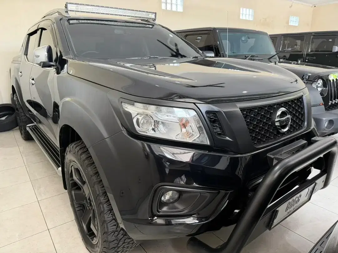 Nissan Navara VL matic 2017 - Image 2 of 6