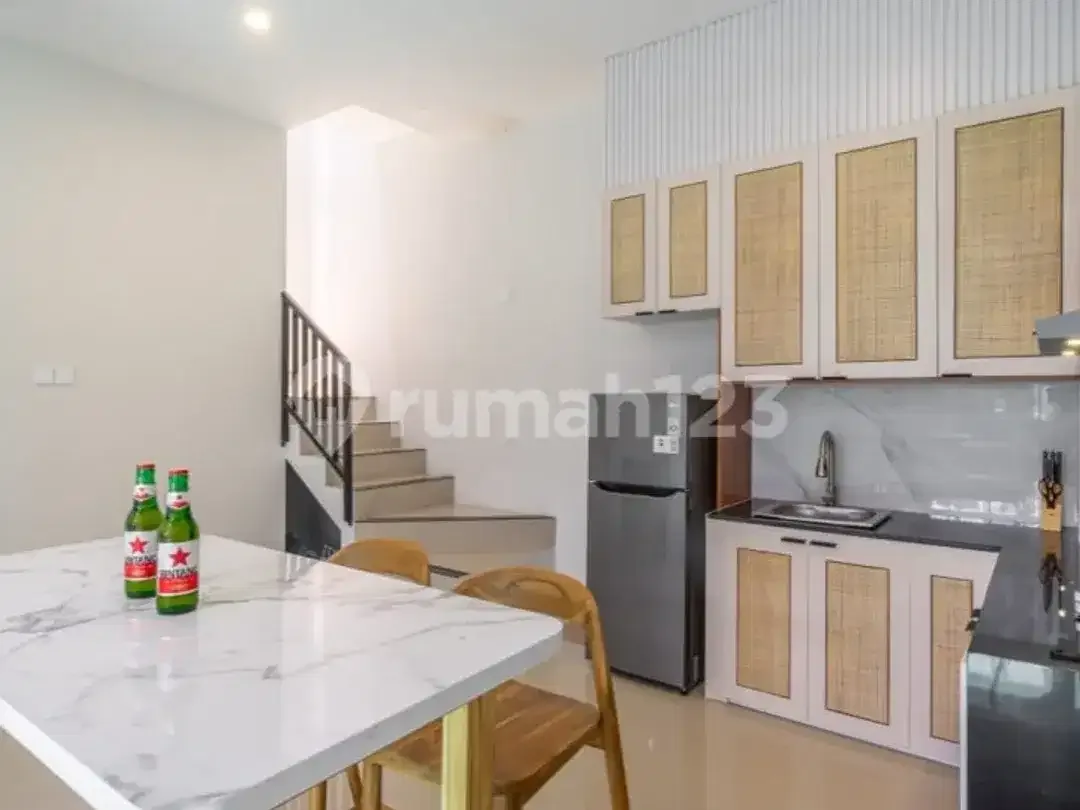 Dijual Villa Desain Modern Lokasi Strategis Daerah Canggu - Image 2 of 5