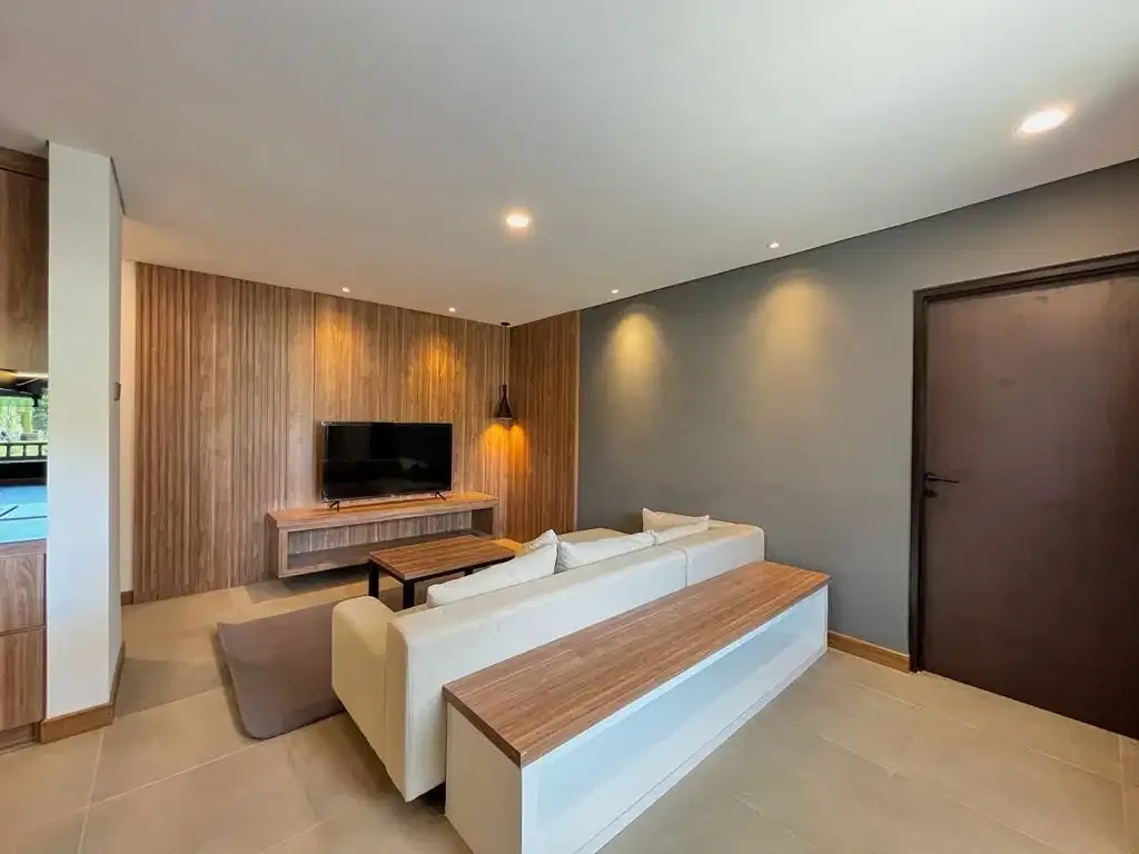 Cozy 1 Bedroom Modern Low-rise Apartment With Private Balcony - Image 9 of 10
