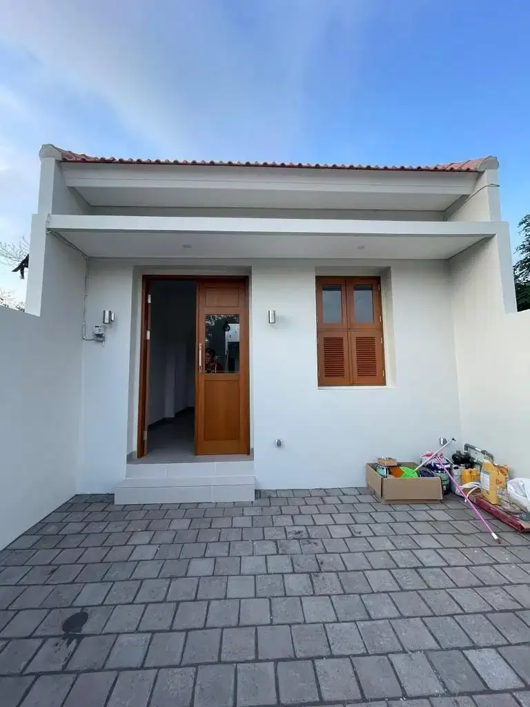 JUAL VILLA BARU 2 LANTAI FULLY FURNISHED DI ULUWATU - Image 2 of 7