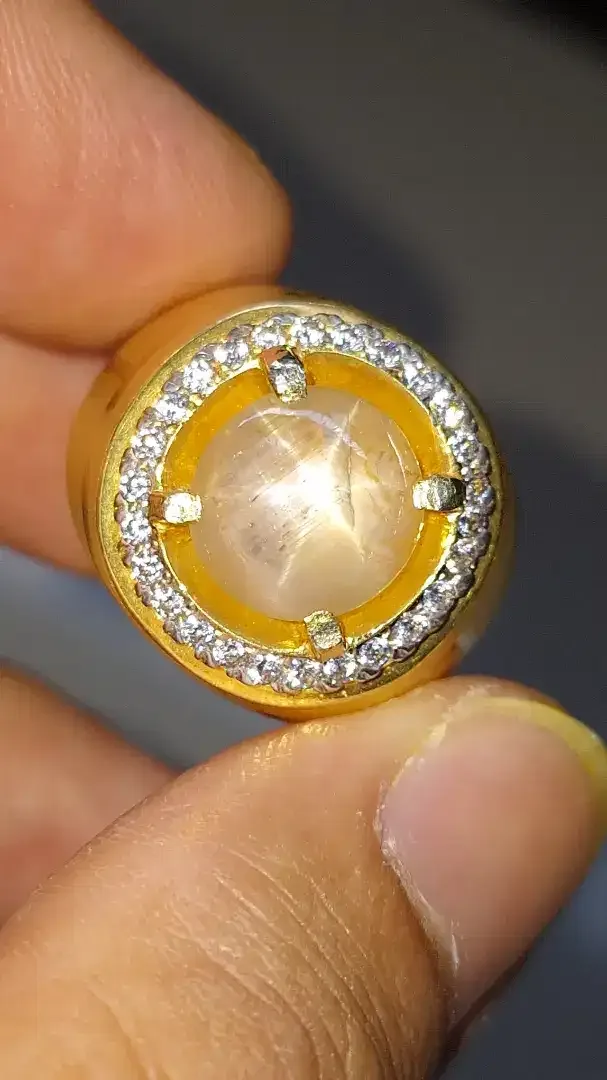 Natural yellow star sapphire srilanka / Mirah cempaka ceylon - Image 1 of 5