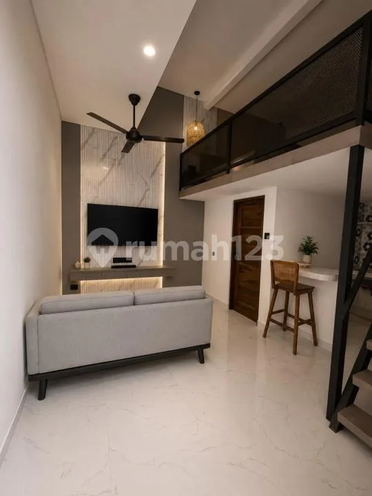 For Sale: Premium 12-Room Mezzanine Apartment In Padonan, Canggu Kml098 - Image 3 of 4