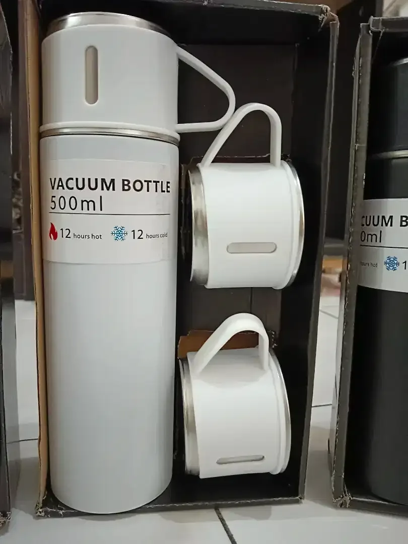 60rb SEPAKET(BARU)Termos Sultan Vacuum Flask Set 500ml Free 3cangkir - Image 5 of 5