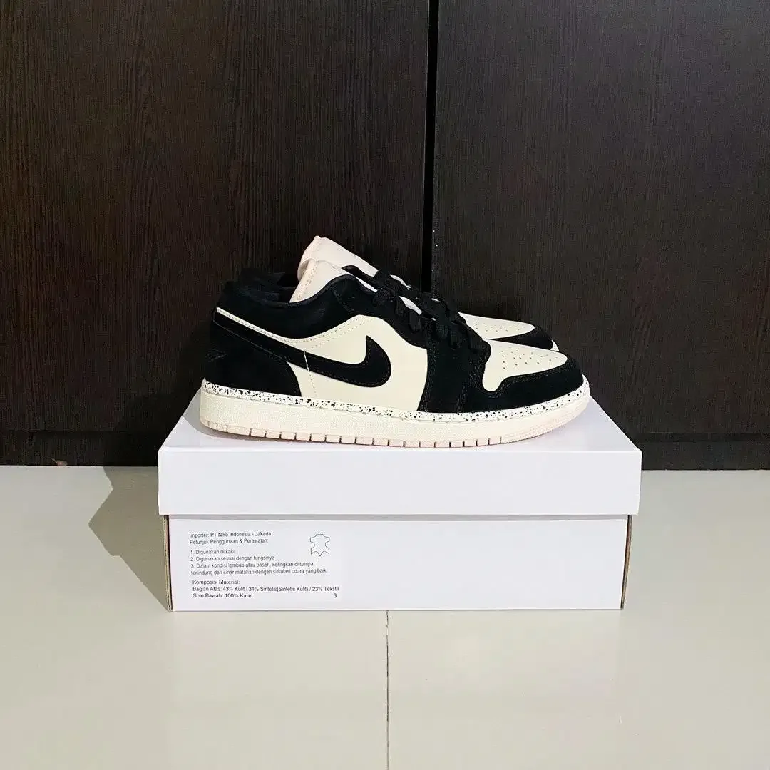 Nike Air Jordan 1 Low Women Guava Ice - Image 1 of 10