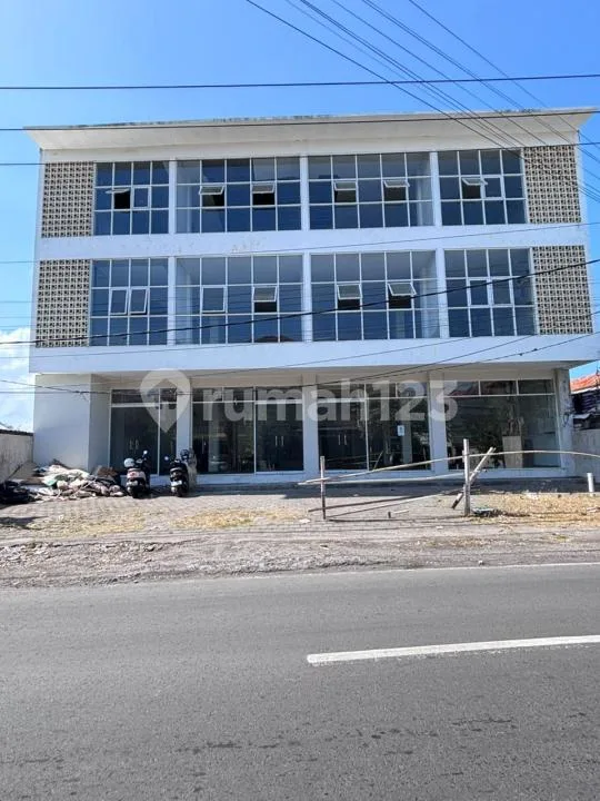 Dijual Cepat 1 Unit Ruko 3 LT di Denpasar Selatan - Image 1 of 4