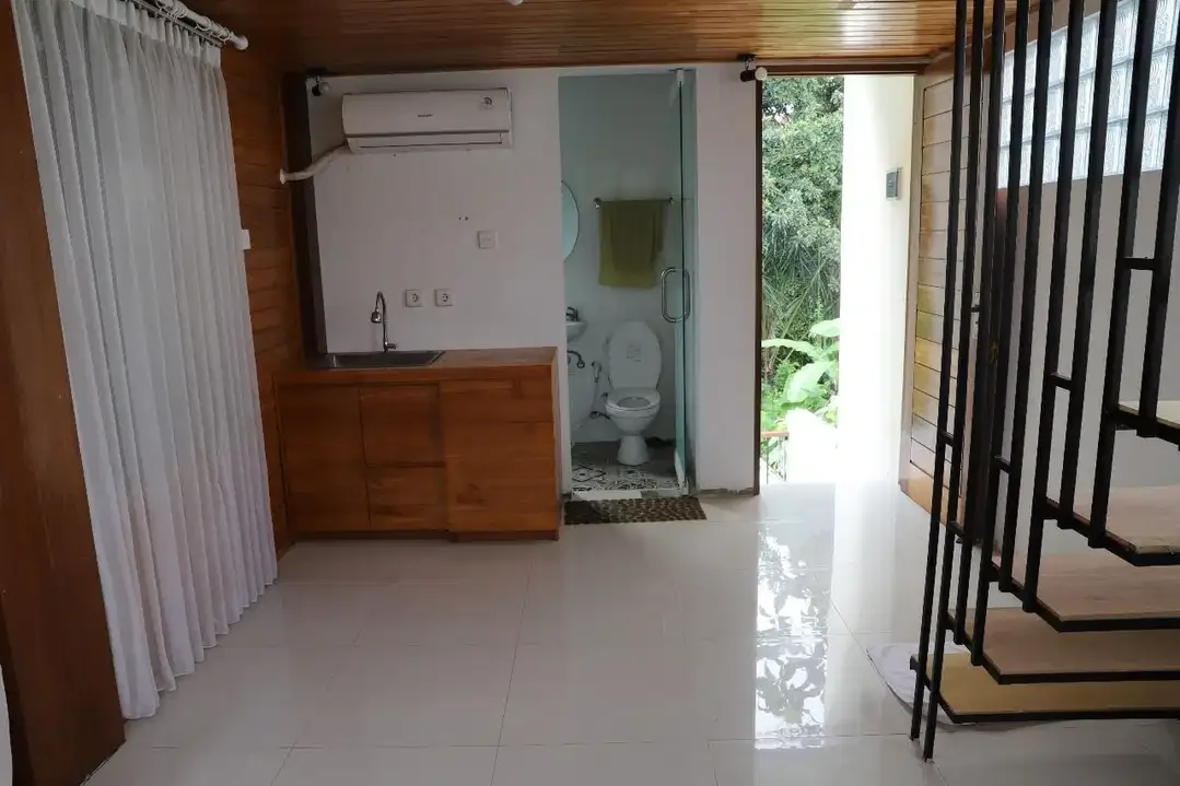 Dijual Villa Unik & Siap Huni di Dalung, Bali – 3 Kamar Tidur, Kolam R - Image 4 of 10