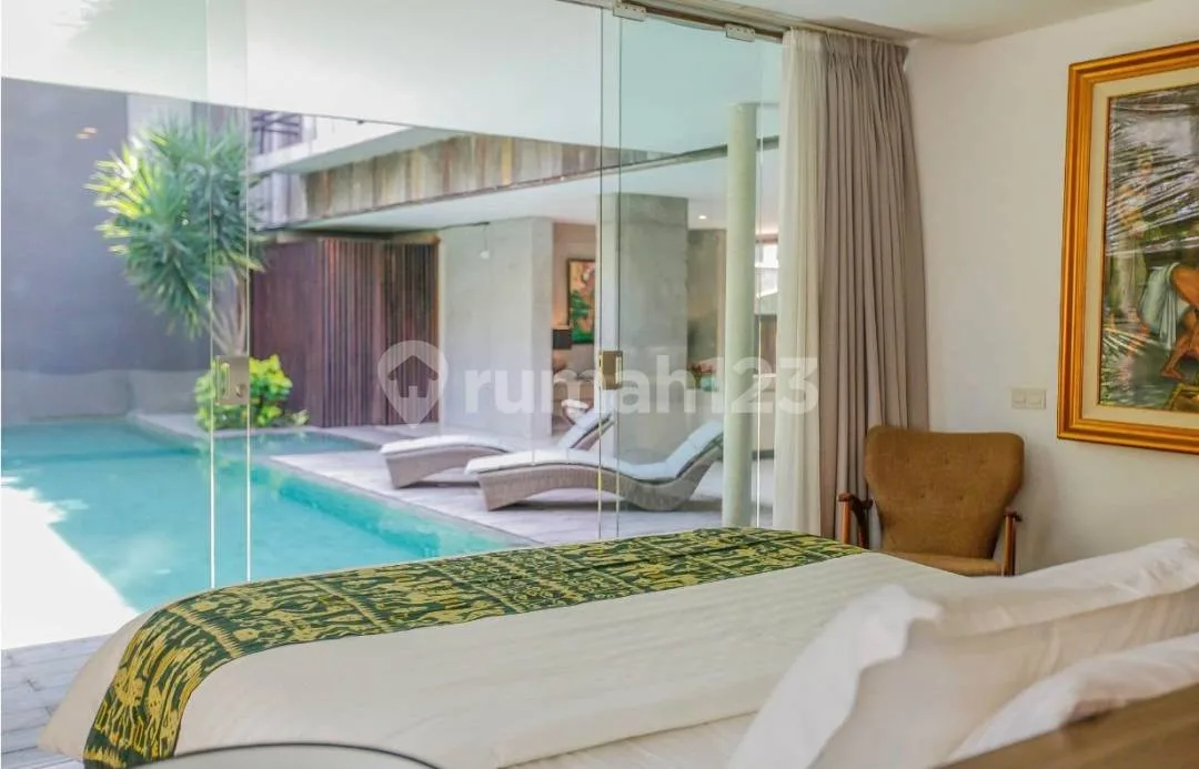 Luxury Villa 3 Bedrooms Villa Central Berawa - Image 4 of 4