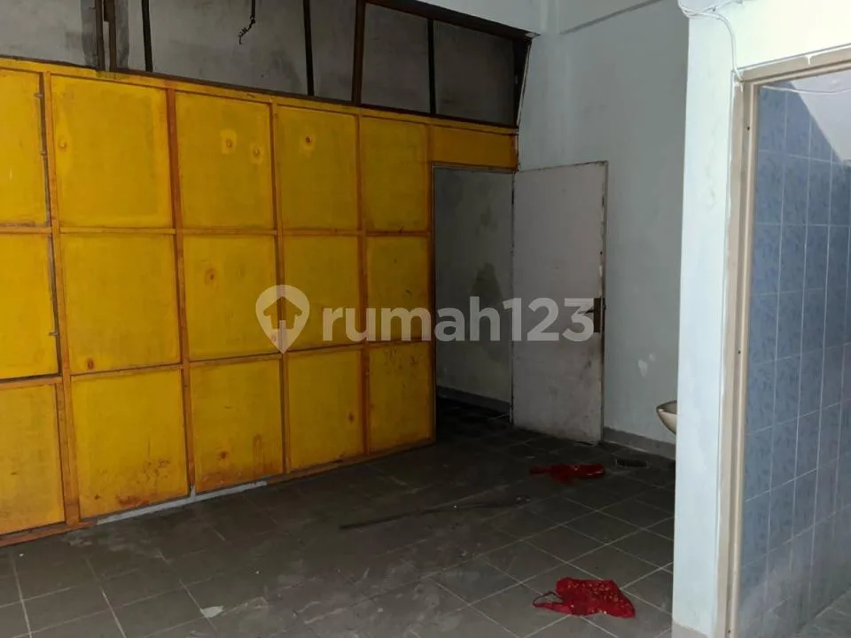 Ruko Gandeng di Jalan Teuku Umar Denpasar | LT 430 MÂ² | Lokasi Bisnis Premium | Rp20 Miliar - Image 3 of 4