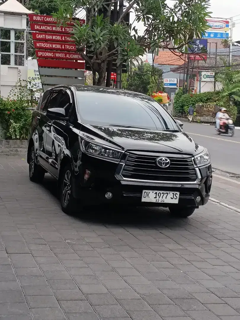 INNOVA NEW MODEL MATIC BENSIN SUPER ISTIMEWA SIAP PAKAI - Image 1 of 10