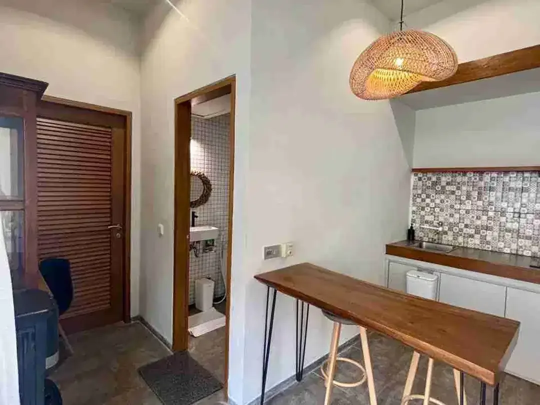 Dijual Villa Full Furnished Modern Tropis - Image 4 of 7