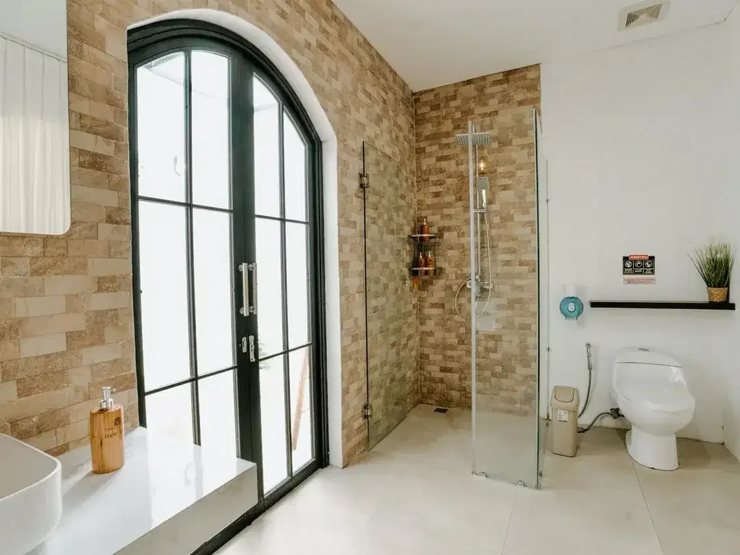 Dijual Modern Mediterranean Smart Villa dengan Rooftop Ocean View di Lokasi Premium Ungasan - Image 9 of 10