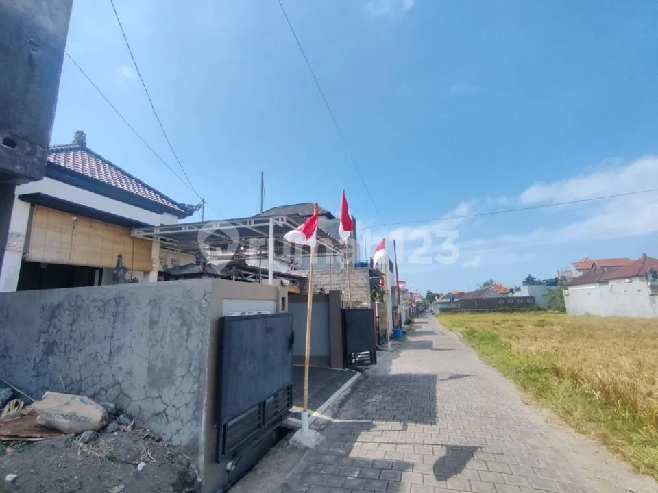 Rumah Furnish Minimalis Modern Didaerah Kesiman Dekat Jalan Raya Batubulan - Image 3 of 4
