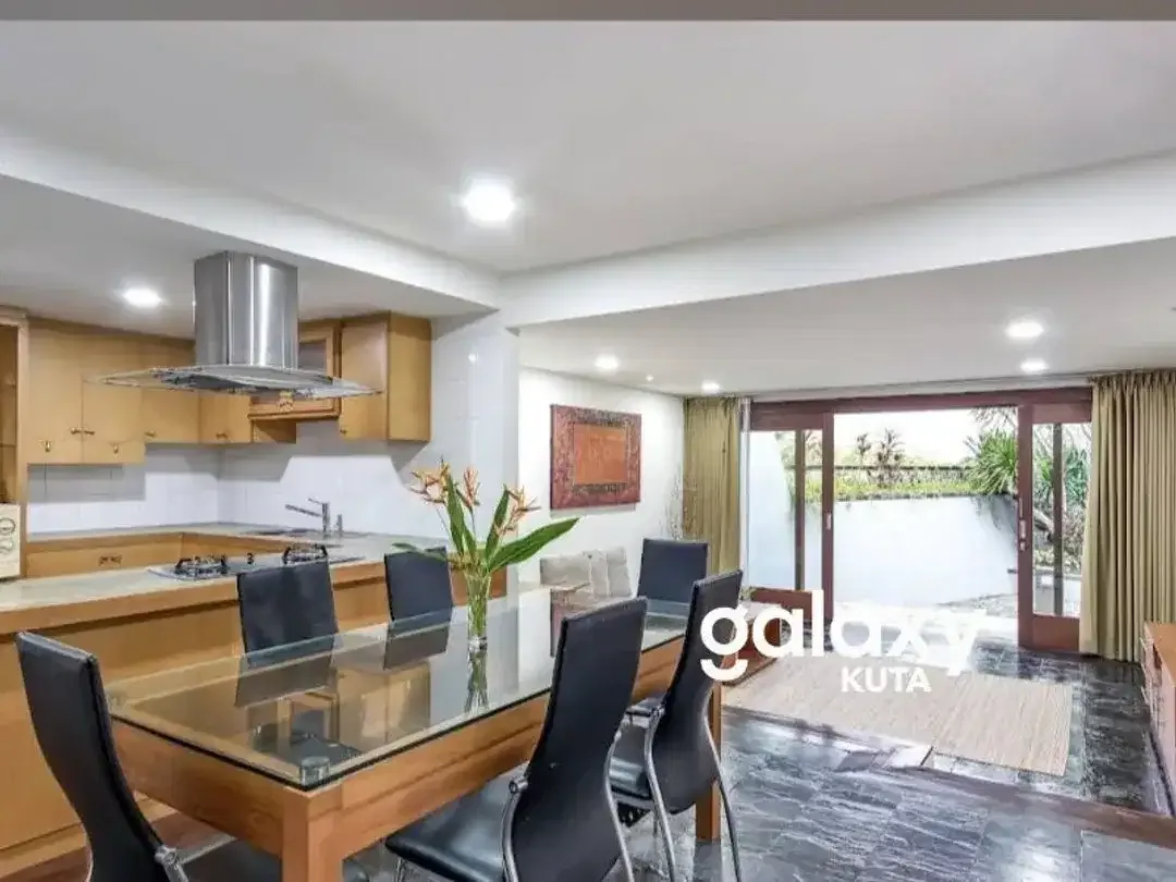 FOR SALE BOUTIQUE HOTEL WITH BAY VIEW IN NUANSA KORI JIMBARAN - Image 3 of 6