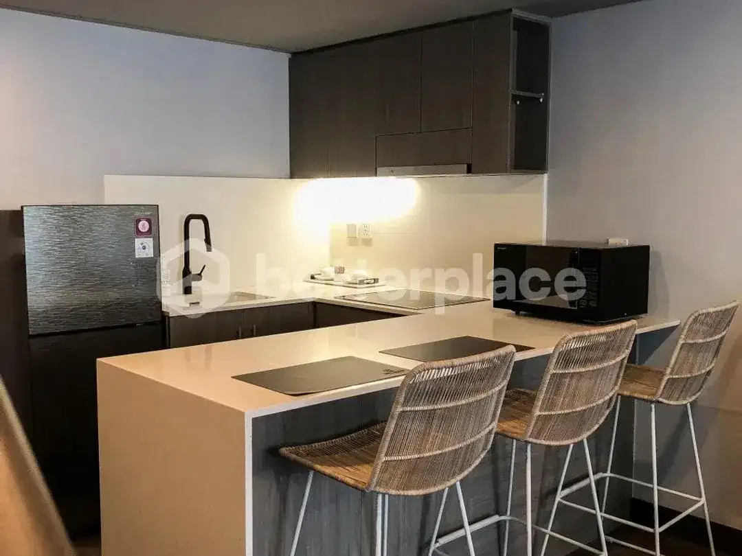 Elegant Leasehold 1-Bed Apartment in Canggu – Batu Bolong, Just 3 Minutes from the Beach with Rooftop Pool and High ROI Potential - Image 5 of 10