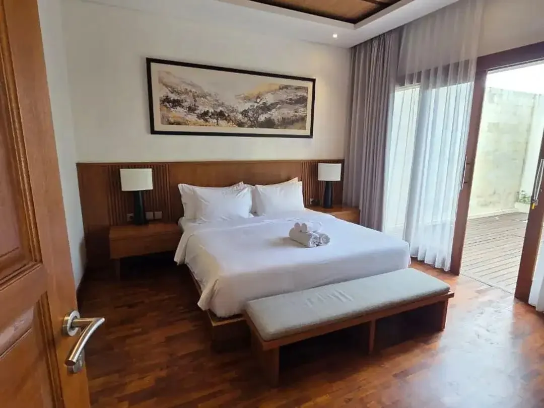 MODERN VILLA TAMAN SEMINYAK SUITES - Image 3 of 10