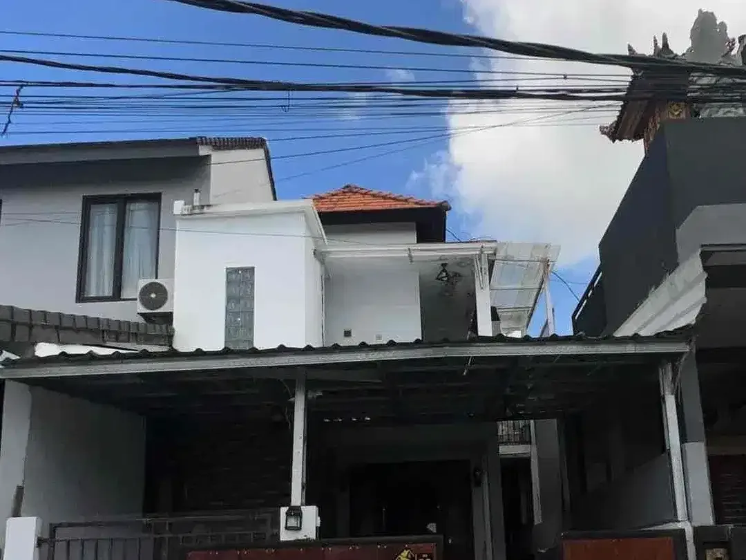 Rumah 2 Lantai Siap Huni Nuansa Bukit Jimbaran - Image 1 of 10