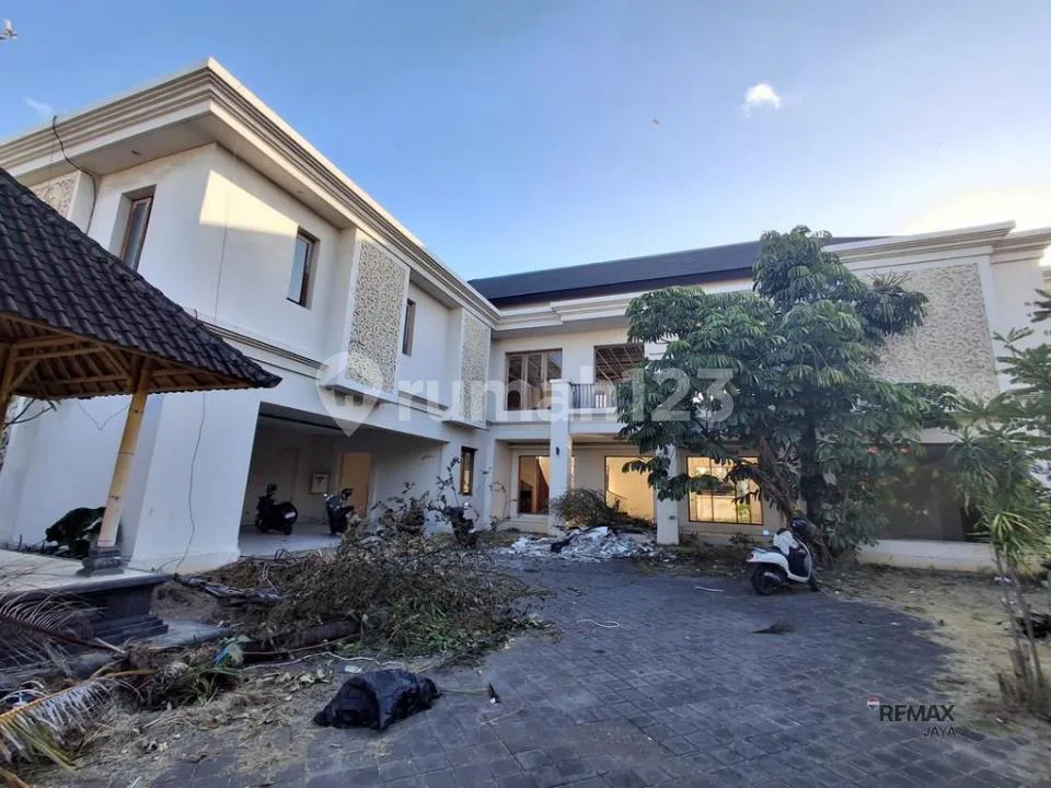 Rumah & Tempat Usaha Dijual di Pusat Kota Sidakarya, Denpasar Selatan - Image 1 of 4