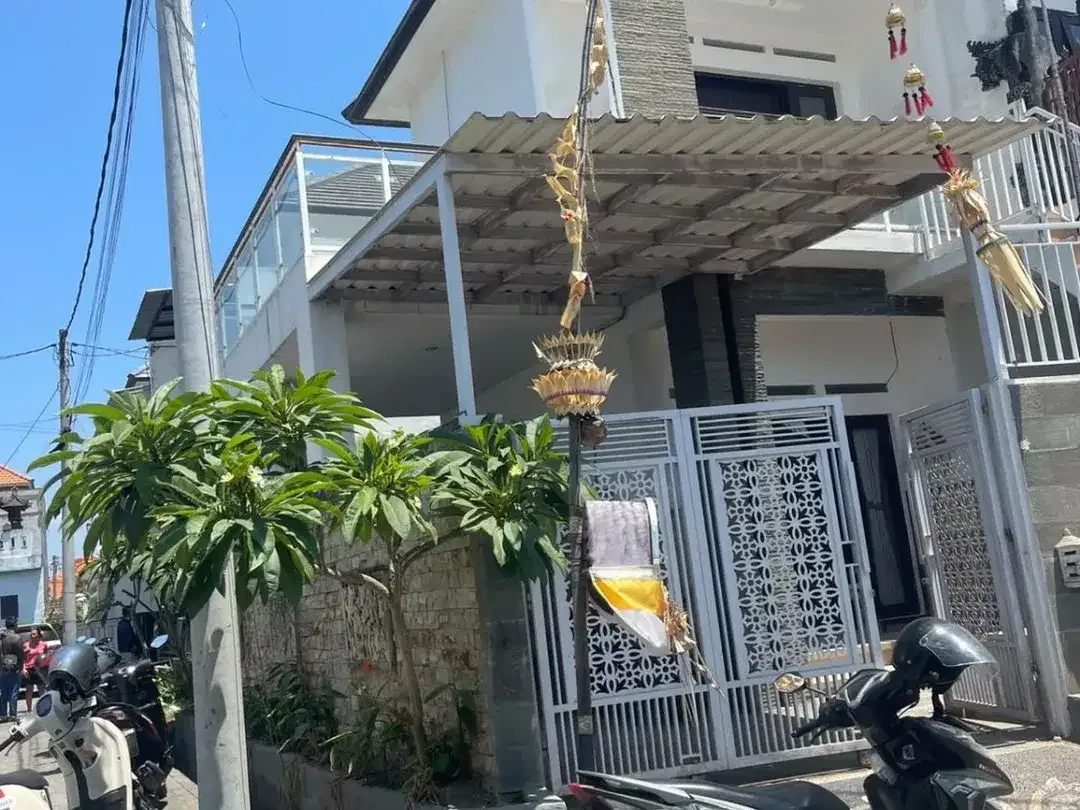 JUAL RUMAH 2 LANTAI LOKASI PRIME RENON - Image 3 of 10
