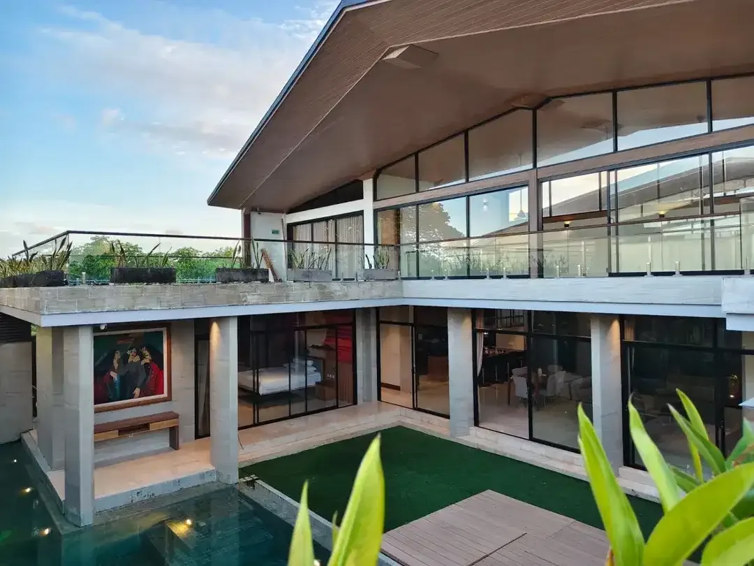 For Sale Rare Ocean View Villa in Central Sanur - Image 2 of 10