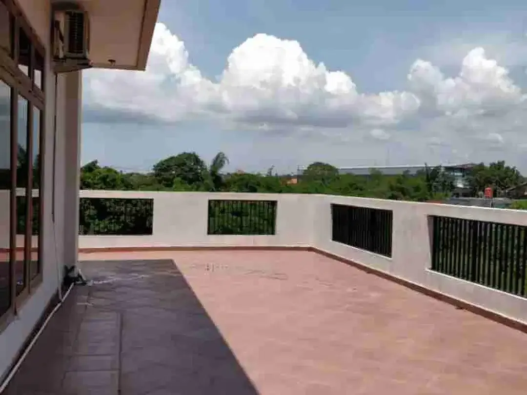 Rumah Besar 8 Kamar Dekat Pantai Ketewel Gianyar Bali - Image 8 of 9