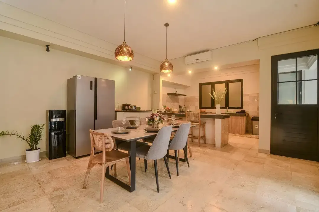 dijual villa lantai 2 umalas kerobokan - Image 8 of 10
