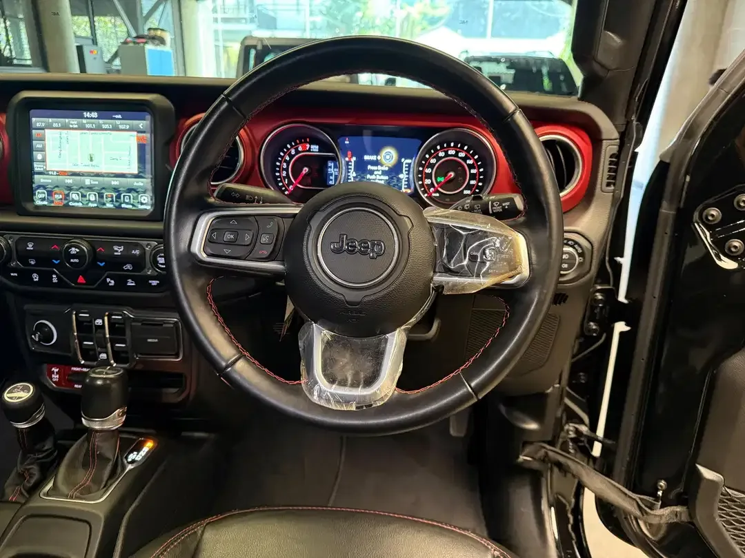Jeep Wrangler Rubicon JL 4 Door 2.0 2021 - Image 5 of 10