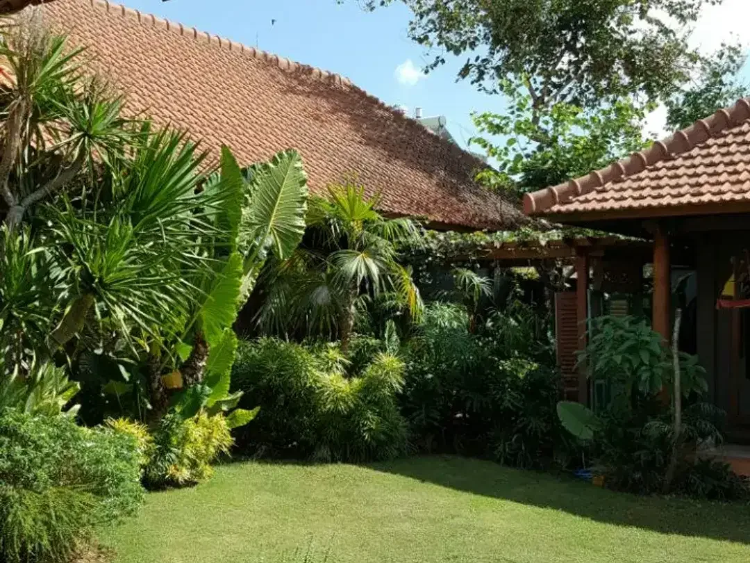 Vila 5 Kamar Tidur yang Luas dan Dikelilingi Pepohonan Hijau di Umalas - Image 5 of 5