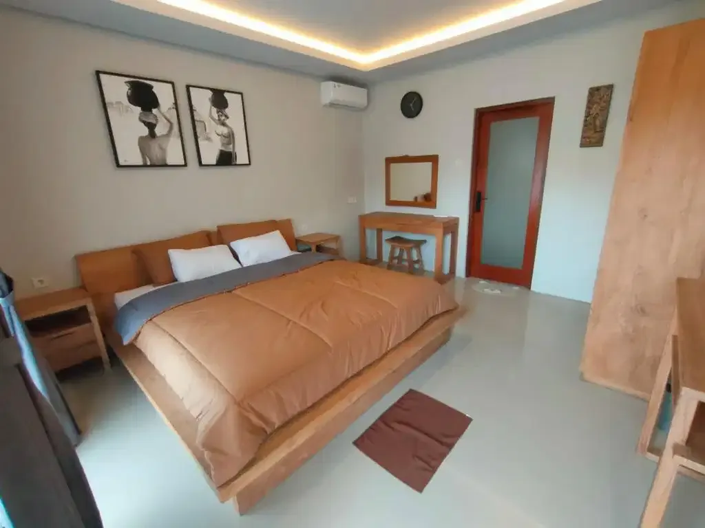 FOR LEASE 3BR VILLA D'BOUGENVILLE RENON BALI DENPASAR TYPE 1 FURNISHED - Image 3 of 6