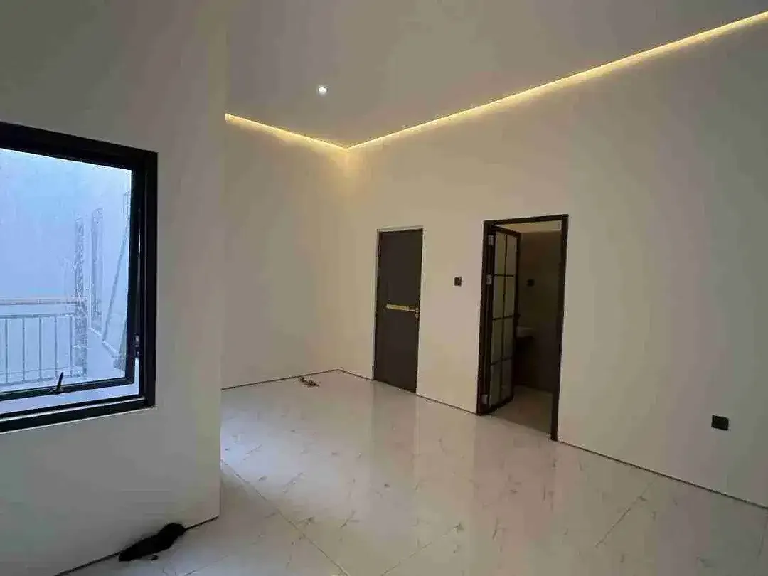 DIJUAL RUMAH 2 LANTAI MUMBUL PERMAI - Image 8 of 8