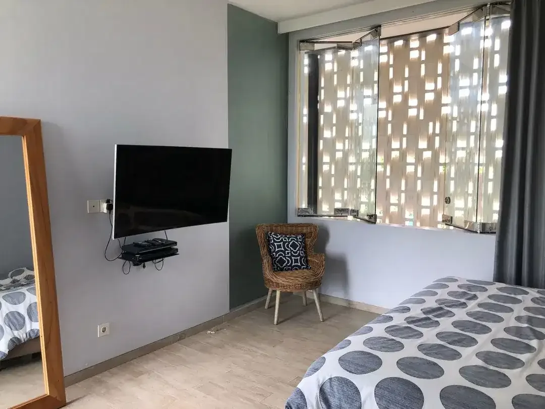 Vila Megah Fully Furnished di Jimbaran, Hanya 1,2 Km Dari Bypass - Image 7 of 10