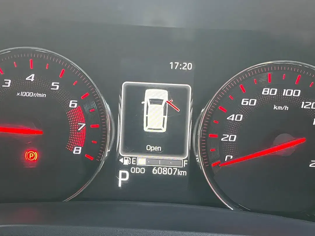 XENIA R 1.3 MATIC ASLI BALI DP 8 JT - Image 7 of 10