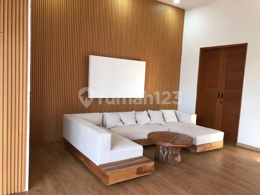 Villa Baru Area Jimbaran Desain Modern Tropical - Image 1 of 5