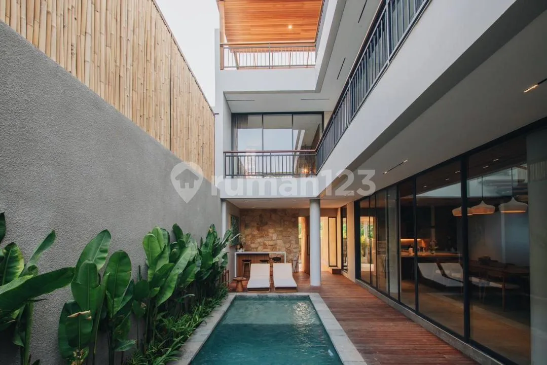 Yearly Rental Villa 3 Br Tumbak Bayuh Pererenan - Image 1 of 4