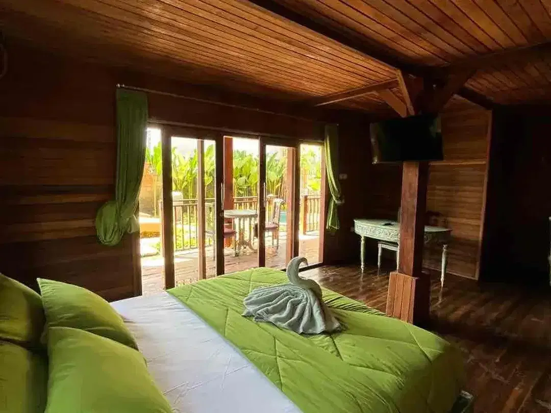 Villa brand new joglo kayu tengulak dekat ubud bali - Image 8 of 10