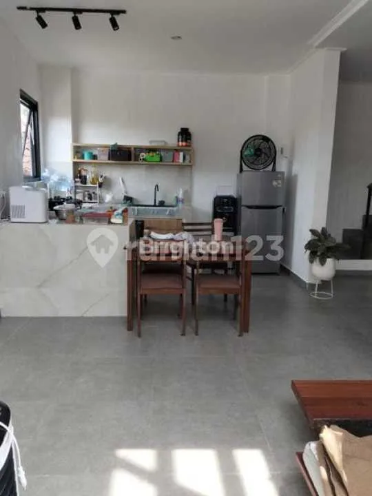 Rumah 2 Lantai Full Furnis Perumahan Cempaka Munggu Badung - Image 3 of 4