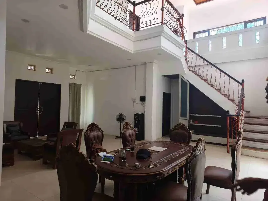 Rumah Besar dengan Kolam Renang di Denpasar Barat - Image 6 of 10