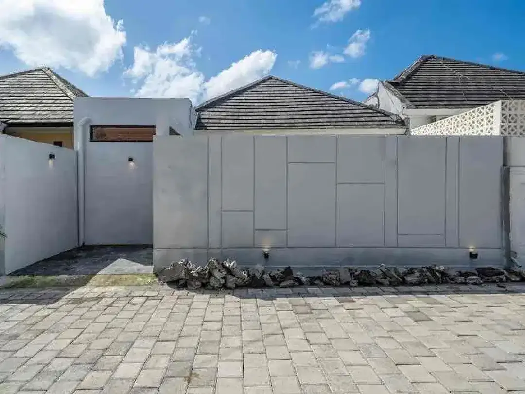 DIJUAL VILLA SIAP HUNI – CANGGU PADONAN - Image 1 of 10