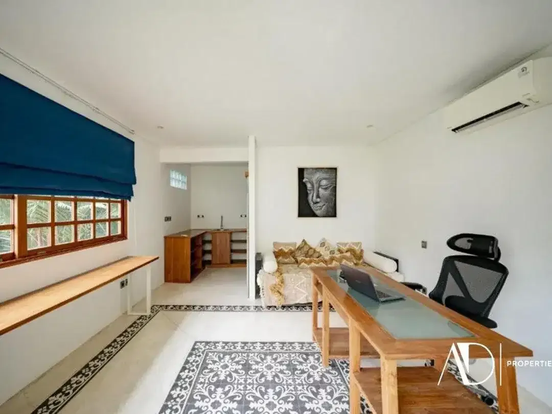 LEASEHOLD | MODERN TROPICAL VILLA IN PRIME UMALAS - Image 8 of 10