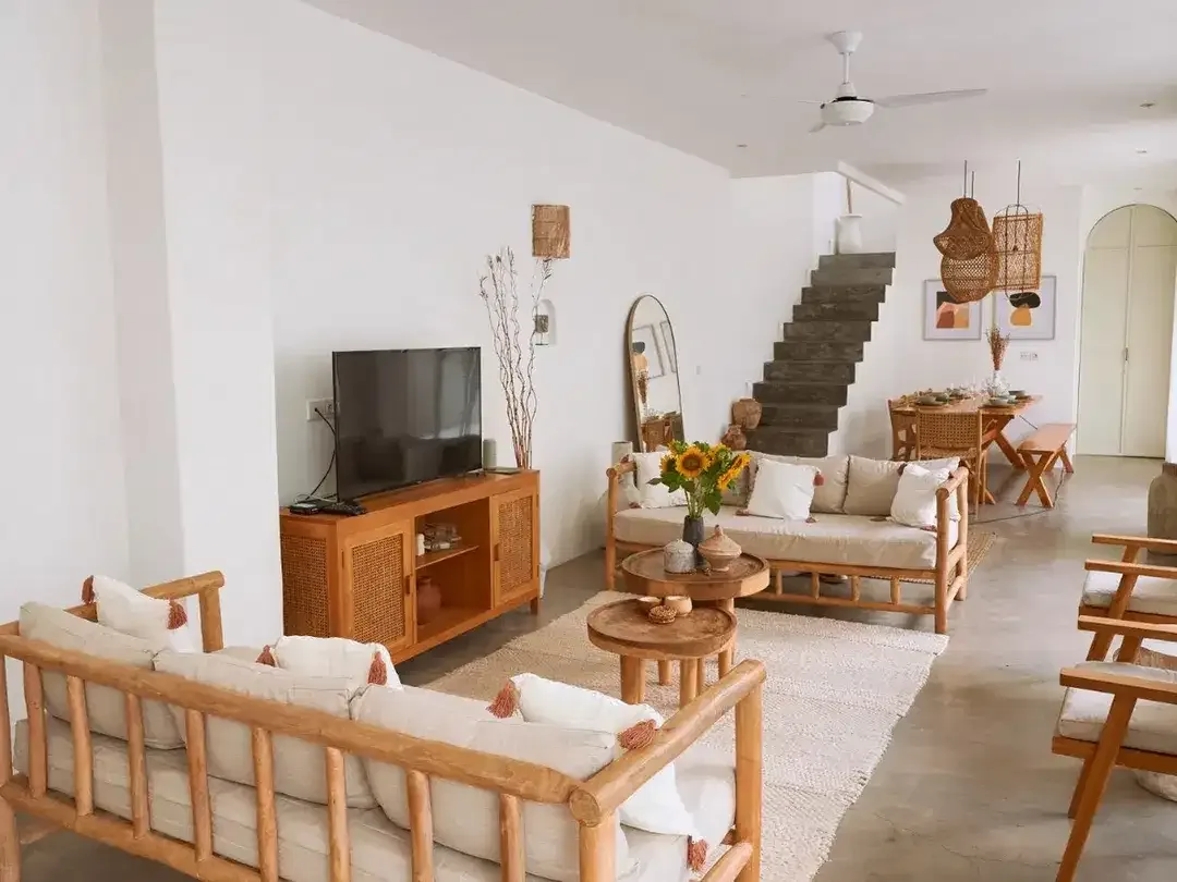 Leasehold - Stylish 3-Bedroom Villa Near L'Osteria Canggu, Bali - Image 2 of 10