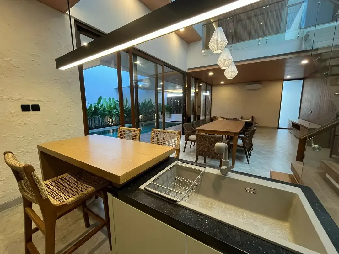 VILLA READY FURNIHED MODERN BEST LOKASI NEAR PANTAI DI BRAWA CANGGU - Image 9 of 10