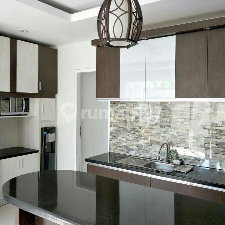 Villa Jual Lokasi Nusa Dua - Image 1 of 4