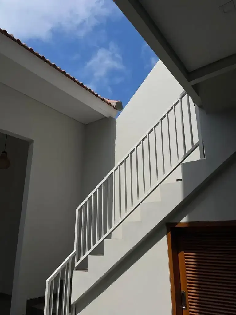 JUAL VILLA BARU 2 LANTAI FULLY FURNISHED DI ULUWATU - Image 4 of 7