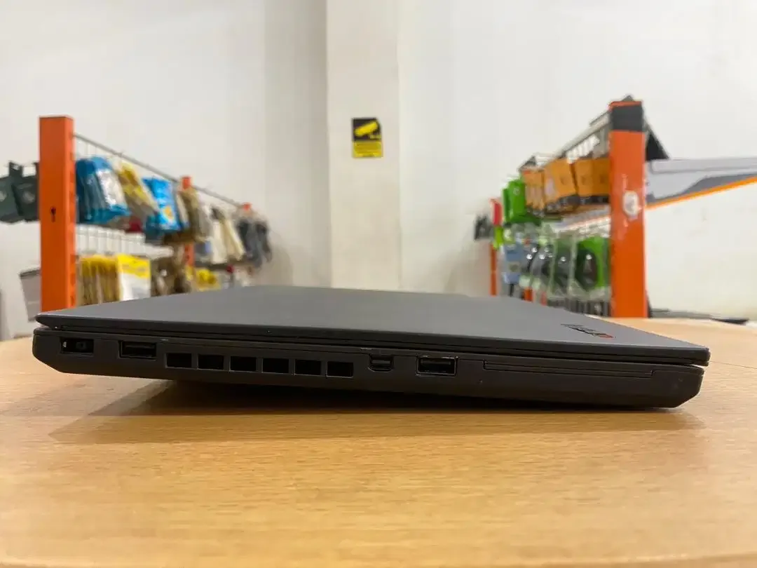 Lenovo ThinkPad T450 Core i5 Ram 8Gb SSD 128GB 14in Slim Mulus Murah - Image 6 of 10