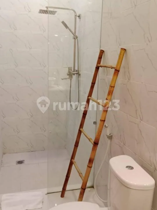 Villa Bangunan Baru Lokasi Strategis di Munggu - Image 4 of 4
