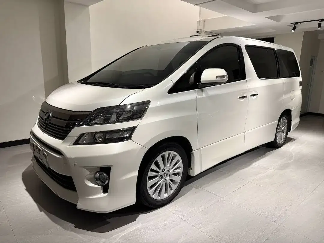 VELLFIRE ZG premium sound 2014 VELLFIRE ZG PS 2013 VELLFIRE 2013 CBU - Image 3 of 10